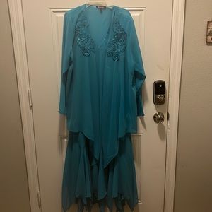 Beautiful teal plus size dress with handkerchief hem! Plus size!